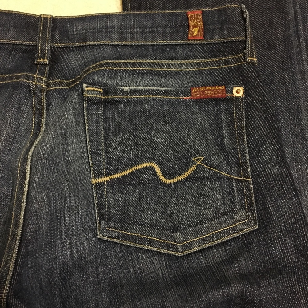 NWOT Seven For All Mankind Jeans 28 straight leg